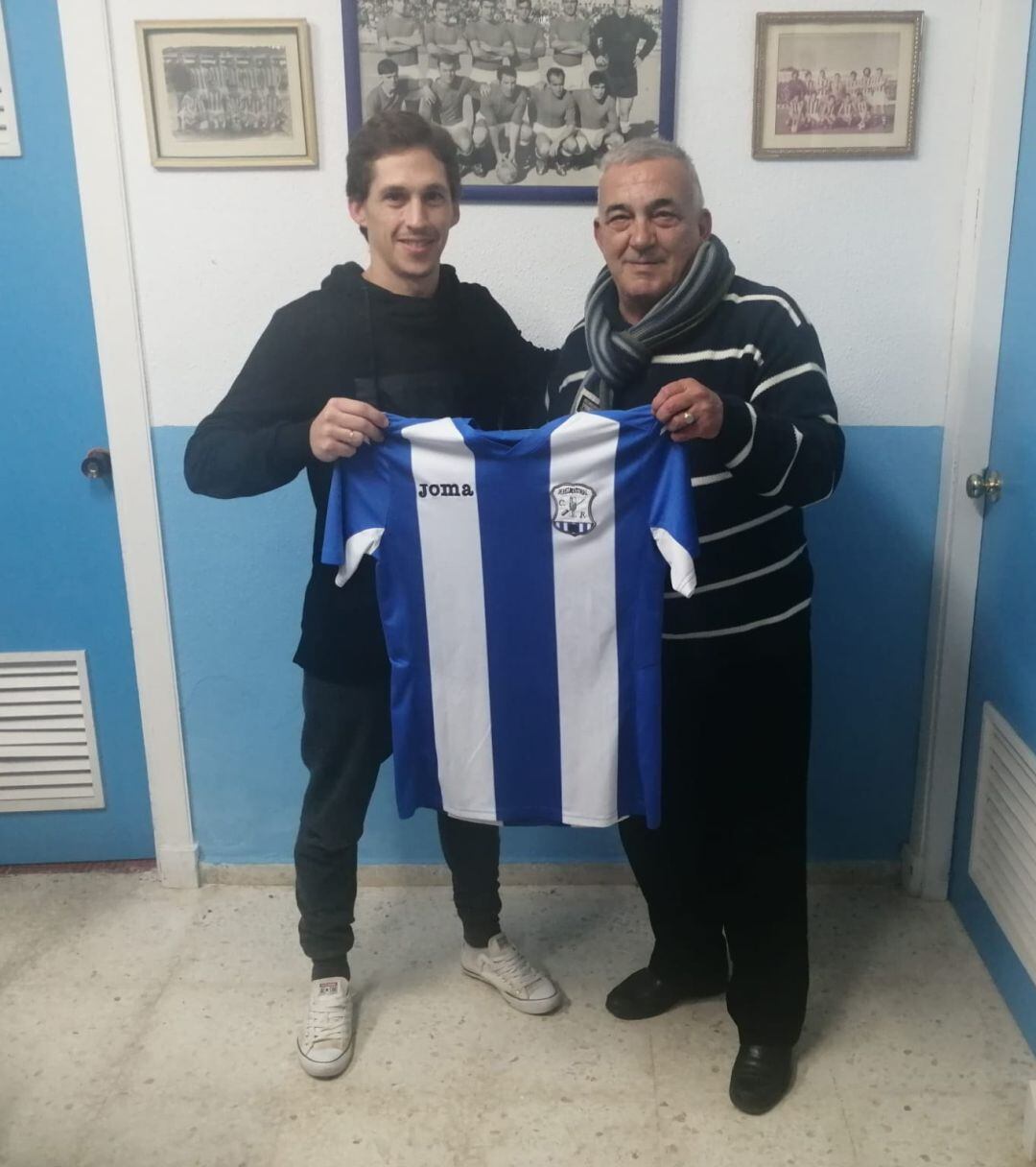 Alberto Piñero ya es nuevo jugador del Jerez Industrial CF