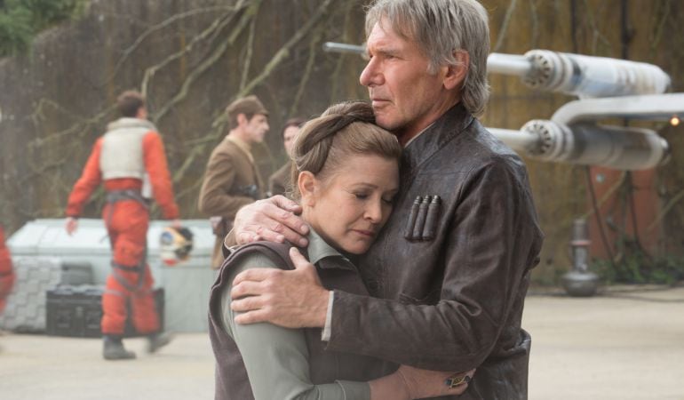 Carrie Fisher junto a Harrison Ford en &#039;Star Wars: El despertar de la fuerza&#039;