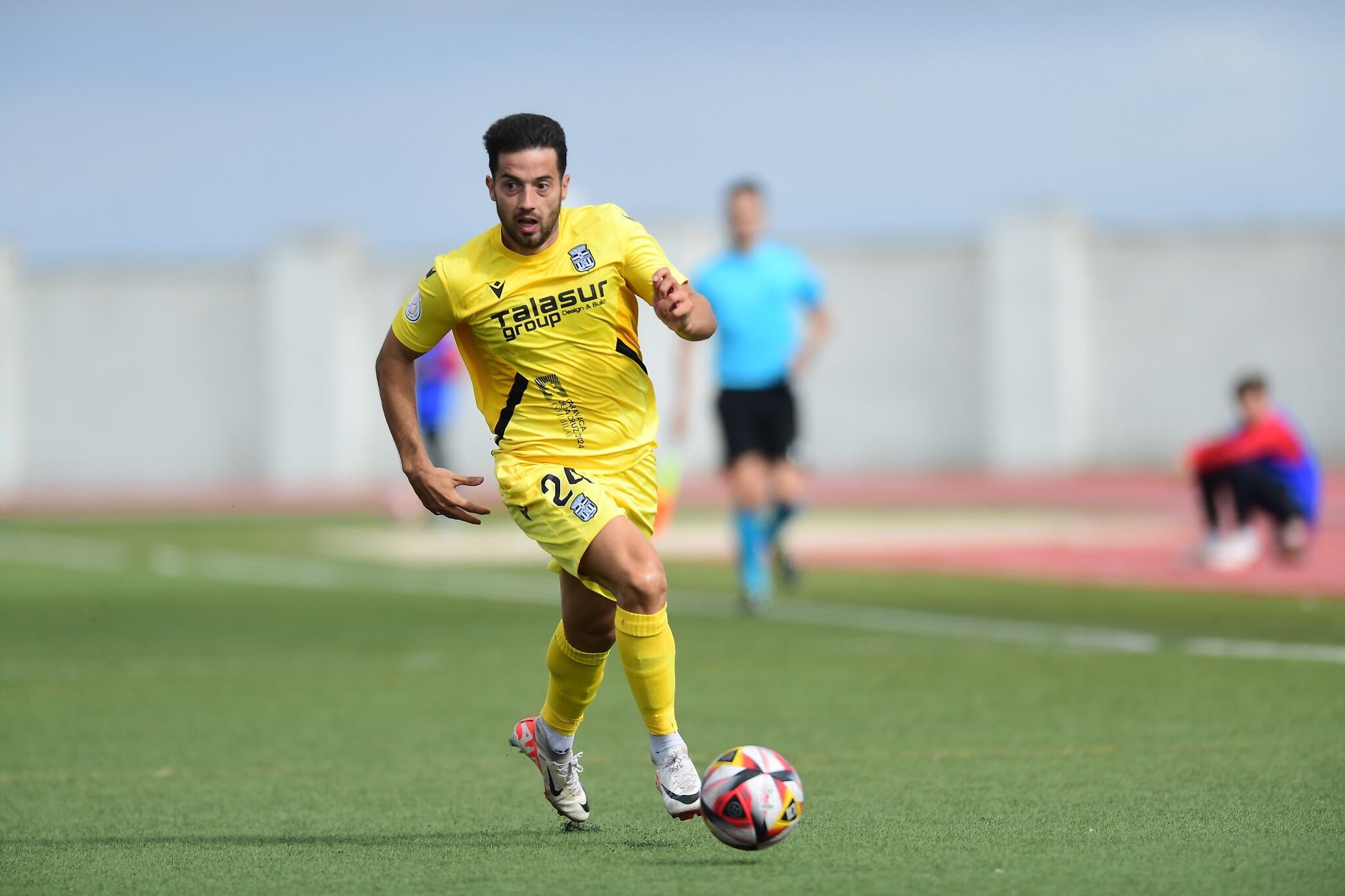 Jony Rodríguez con la camiseta del FC Cartagena