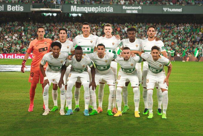 El once inicial con el que el Elche empezó la Liga en el Villamarín