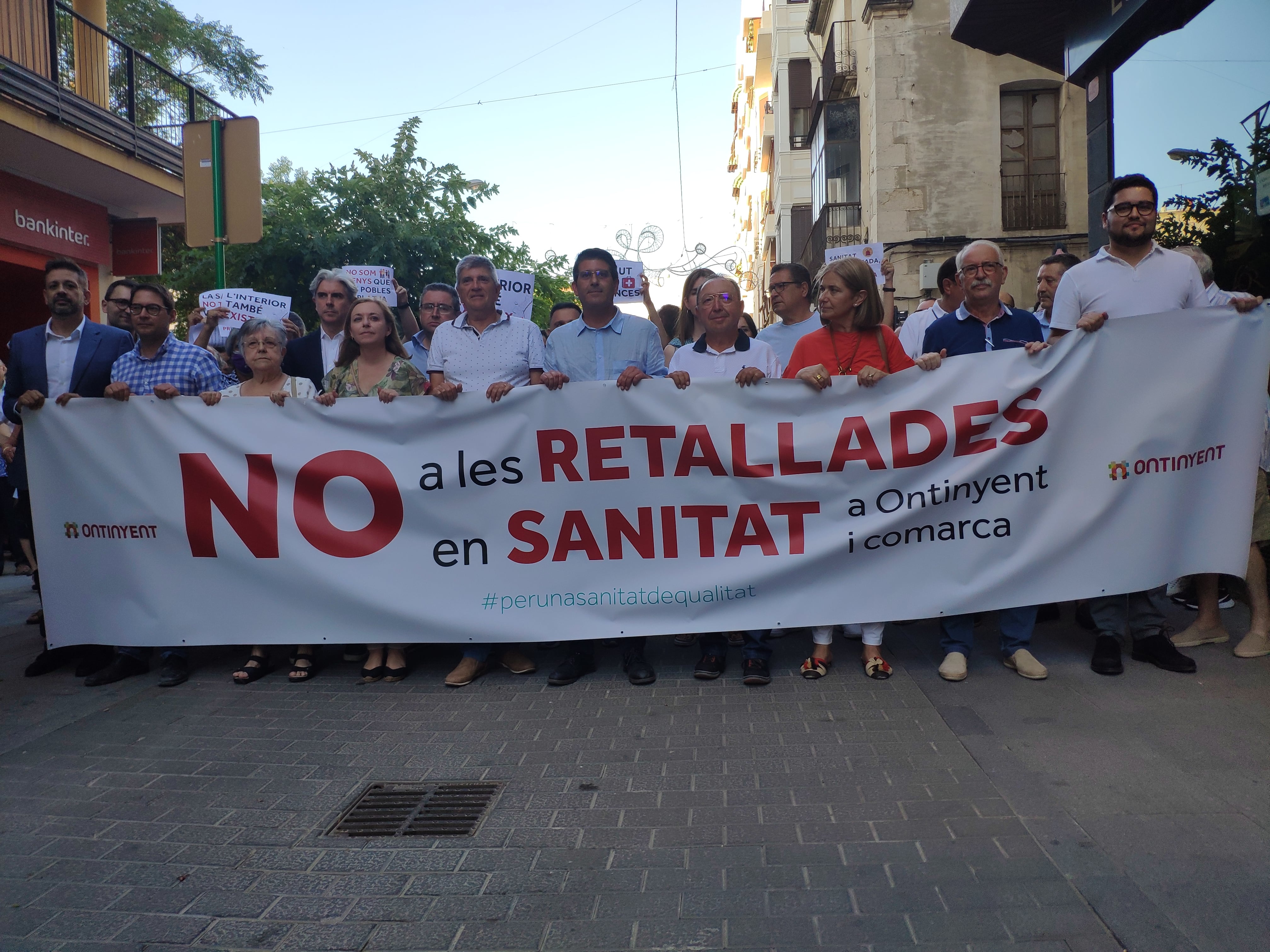 Una pancarta de 5 metres encapçalava la manifestació