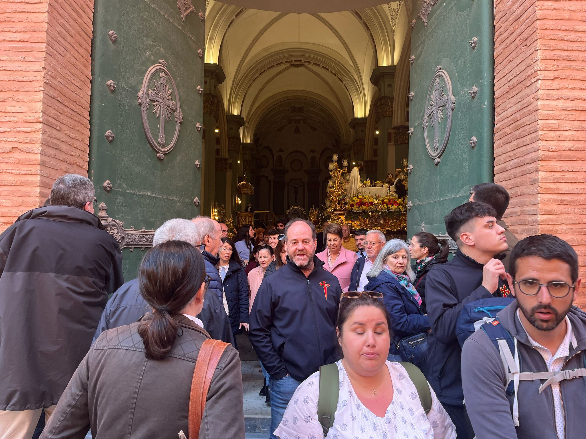 Cartageneros saliendo de Santa María de Gracia