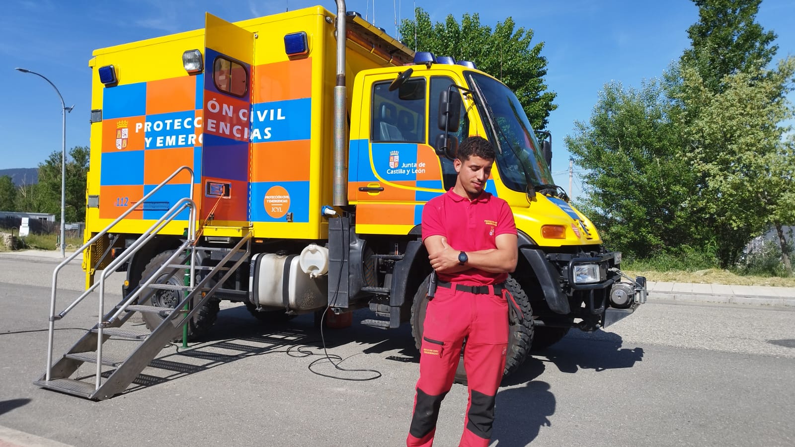Imágenes del puesto de mando del Centro Coordinador de Emergencia de Protección Civil en El Espinar