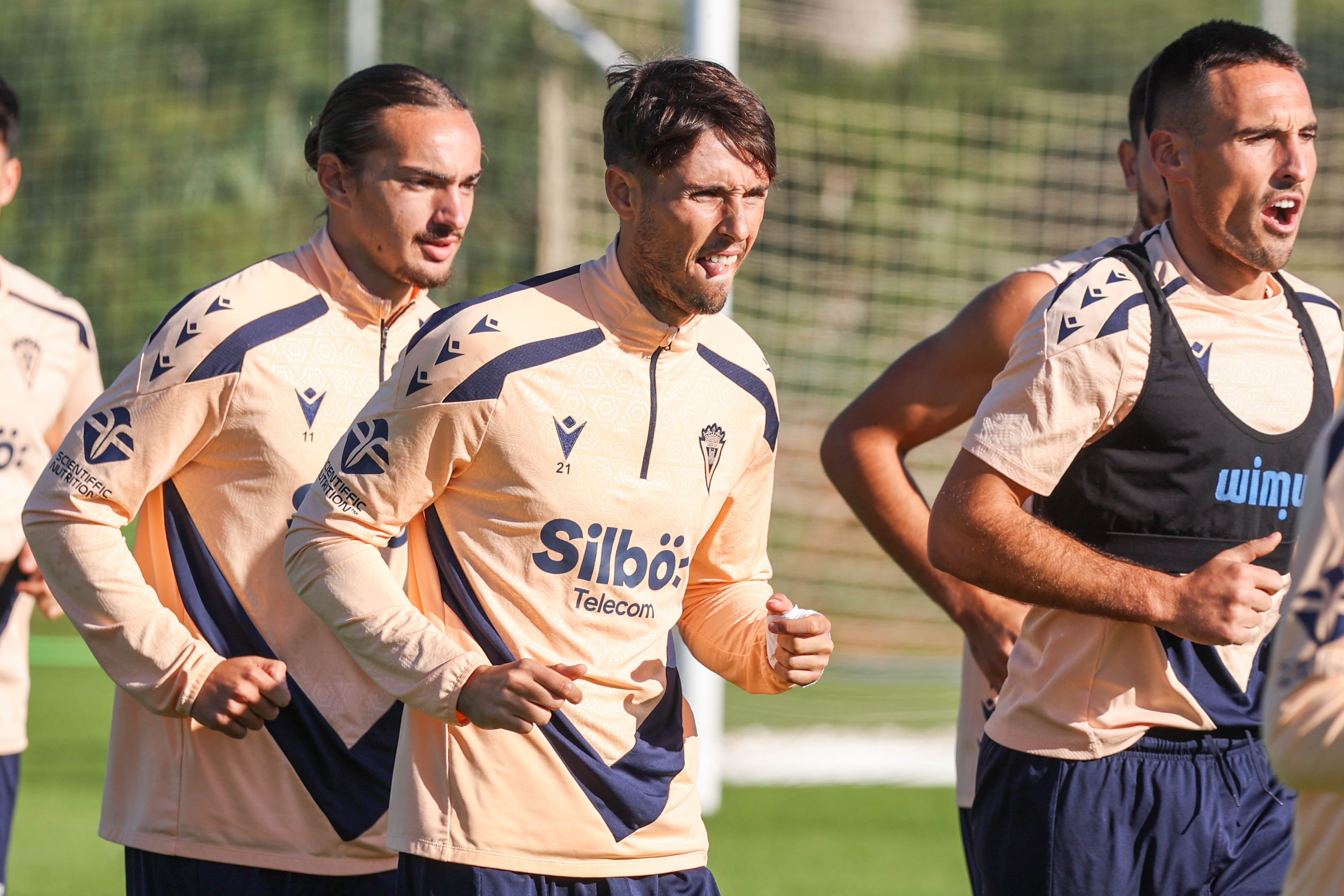 Lanchi en el entrenamiento del miércoles con el Cádiz CF en la Ciudad Deportiva.