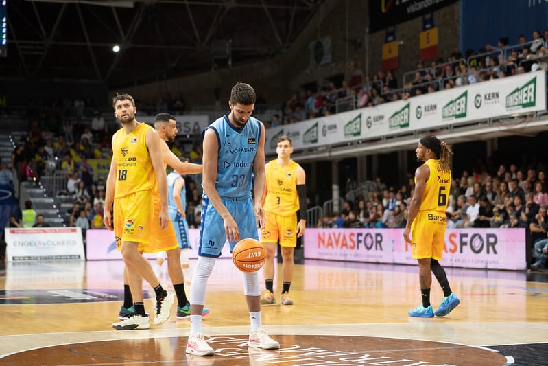 Nikos Chougkaz viatjarà amb l&#039;equip després de perdre&#039;s els últims tres partits per lesió