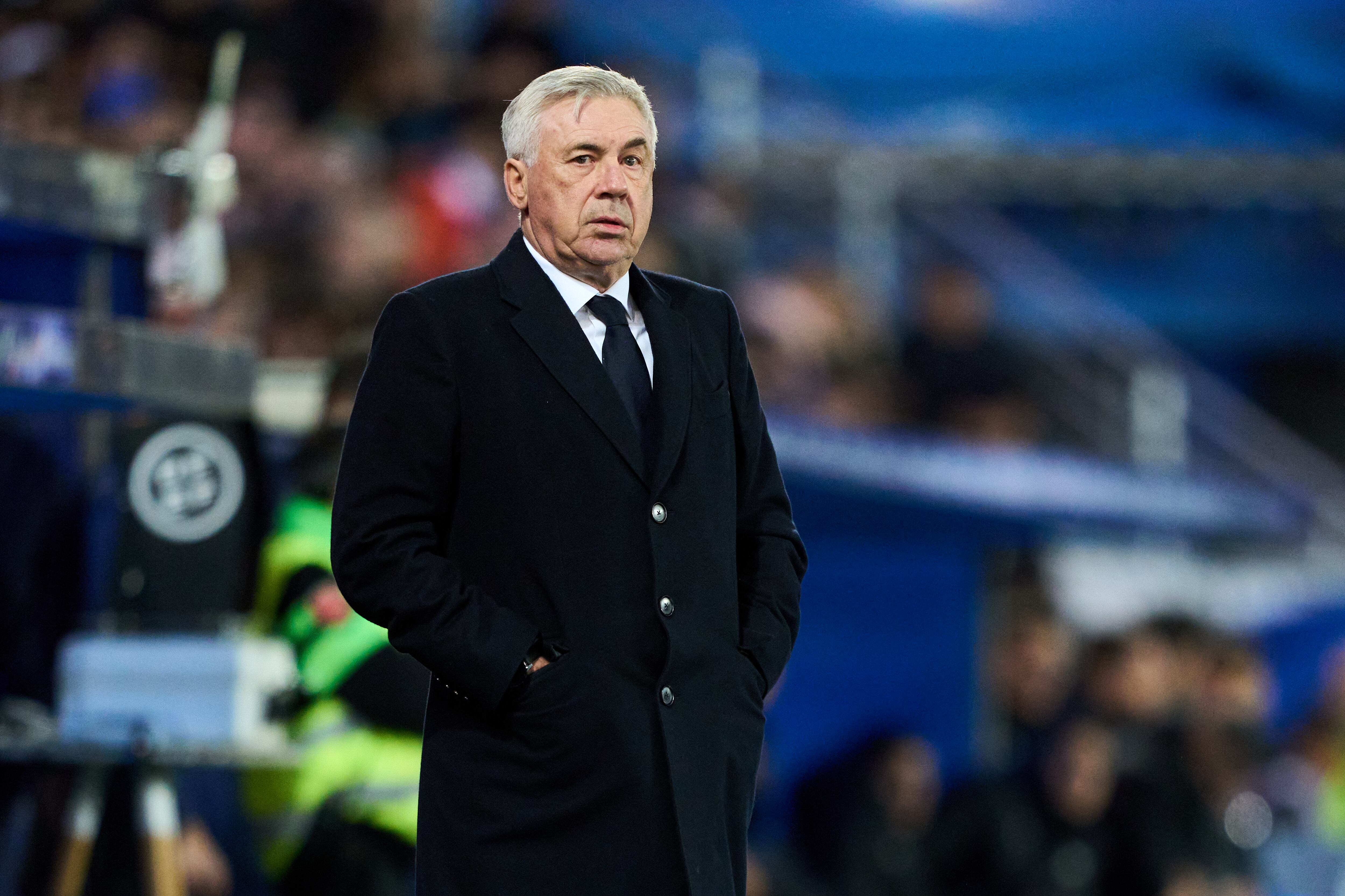 Carlo Ancelotti durante el partido de LaLiga EA Sports entre el Deportivo Alavés y el Real Madrid CF en el Estadio de Mendizorroza. (Photo by Juan Manuel Serrano Arce/Getty Images)