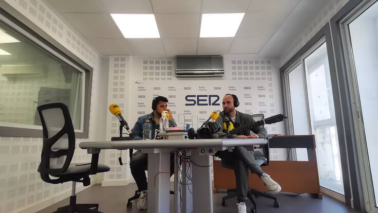 Israel Moro al cante y Francis Gómez a la guitarra En directo