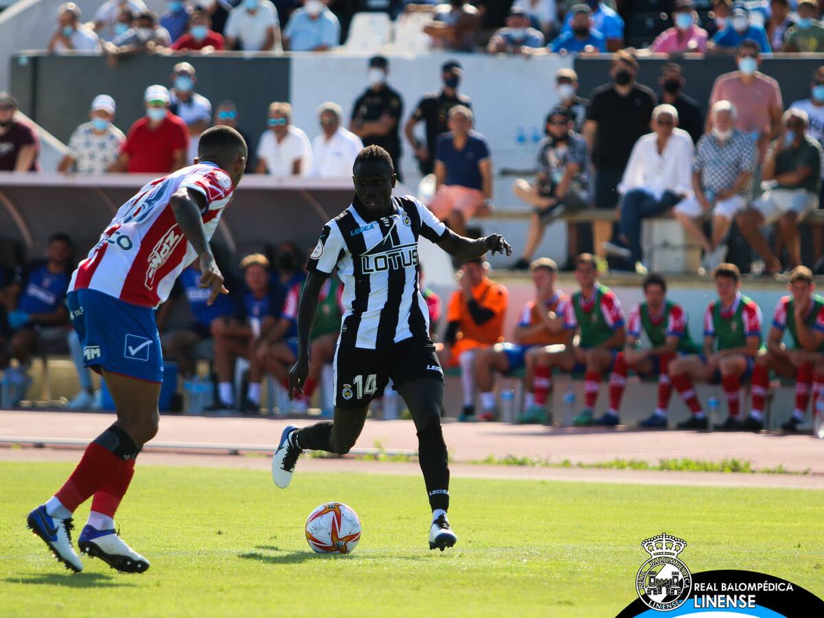 El Melilla logra la cesión del balono Cham hasta final de liga