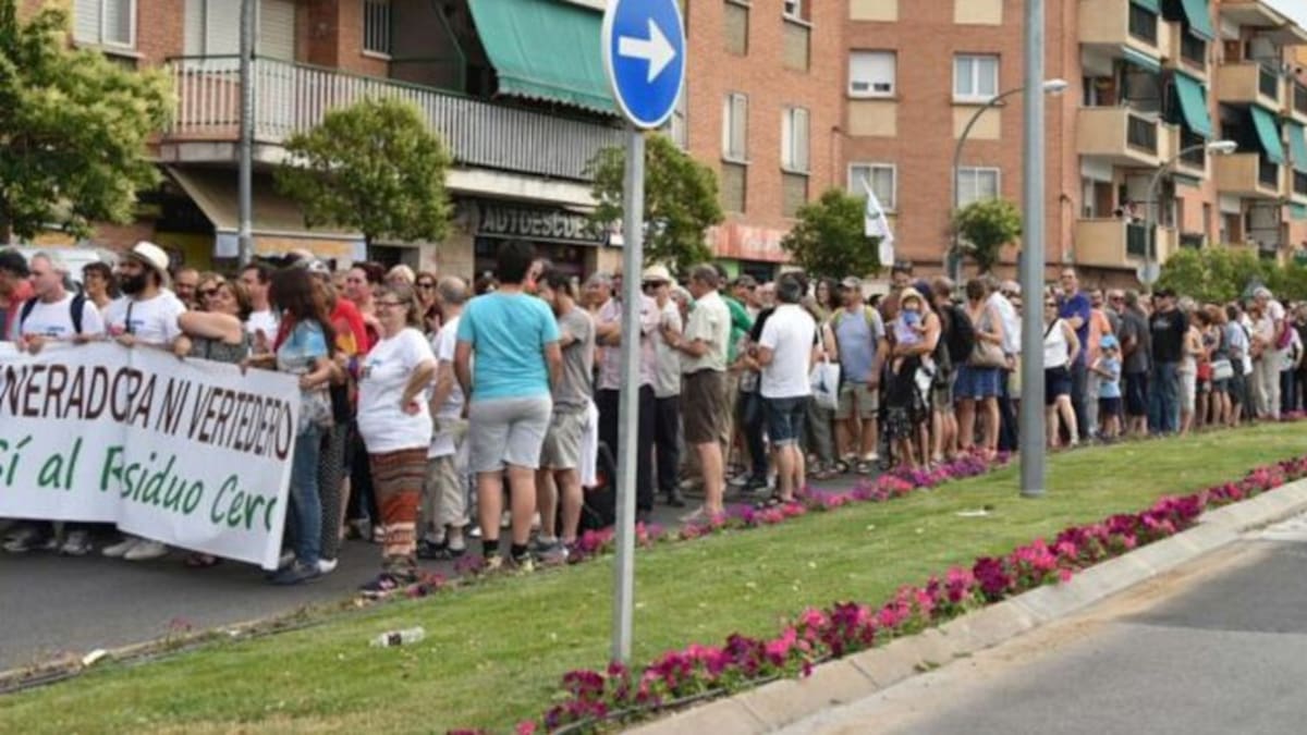 Santiago Abad, uno de los portavoces de La Plataforma Aire Limpio Norte ha convocado dos actos para informar sobre los residuos, la salud, el medio ambiente, y la economía de la zona
