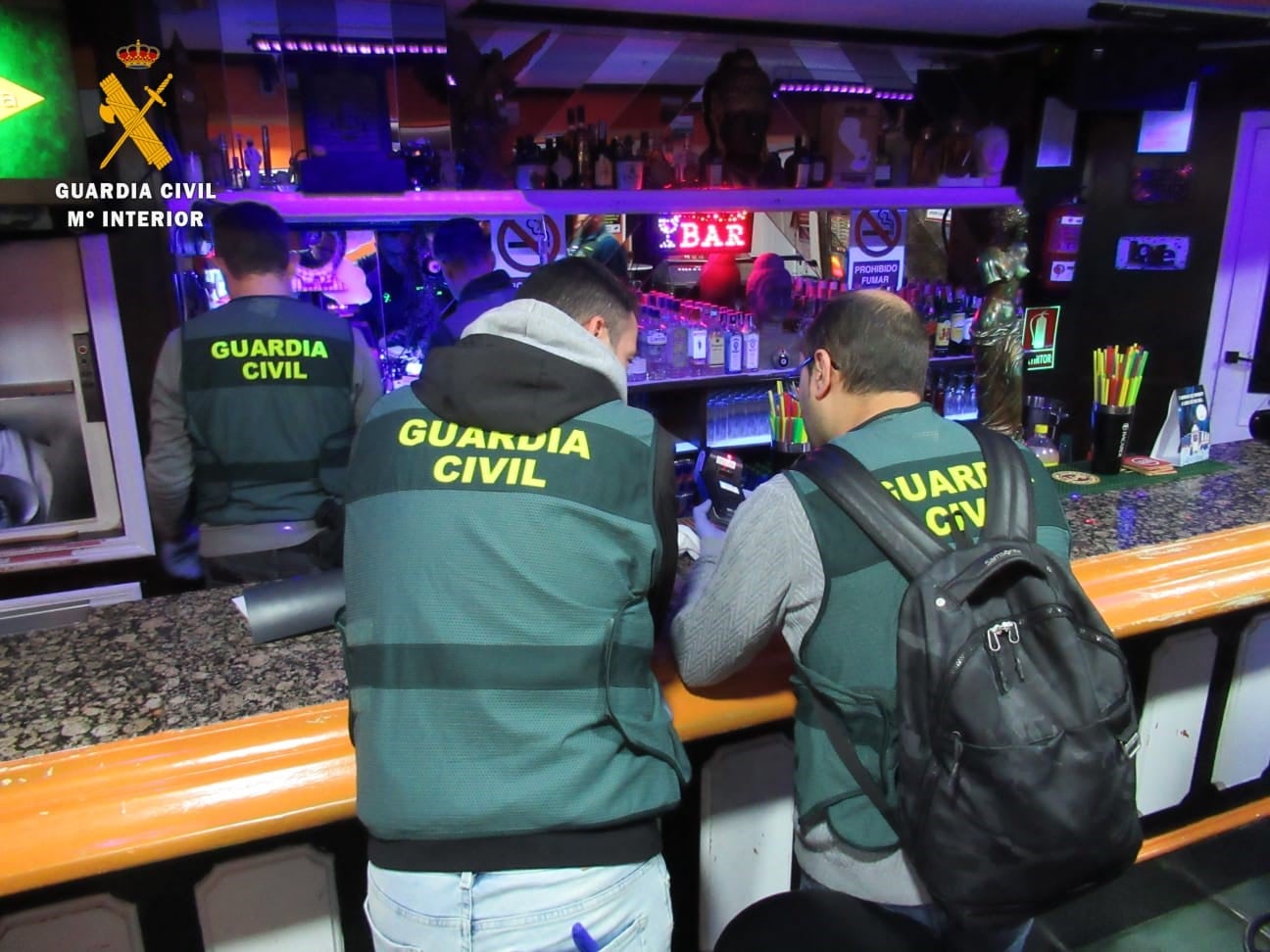 Registro del club de alterne en Fuentes de Oñoro por parte de la Guardia Civil