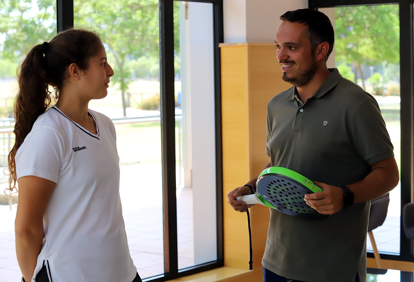 José Antonio Alba durante su recepción con Marta Barreran