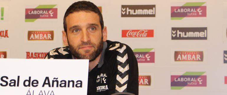 Ibon Navarro es consciente de que su equipo no puede fallar más en el Buesa Arena