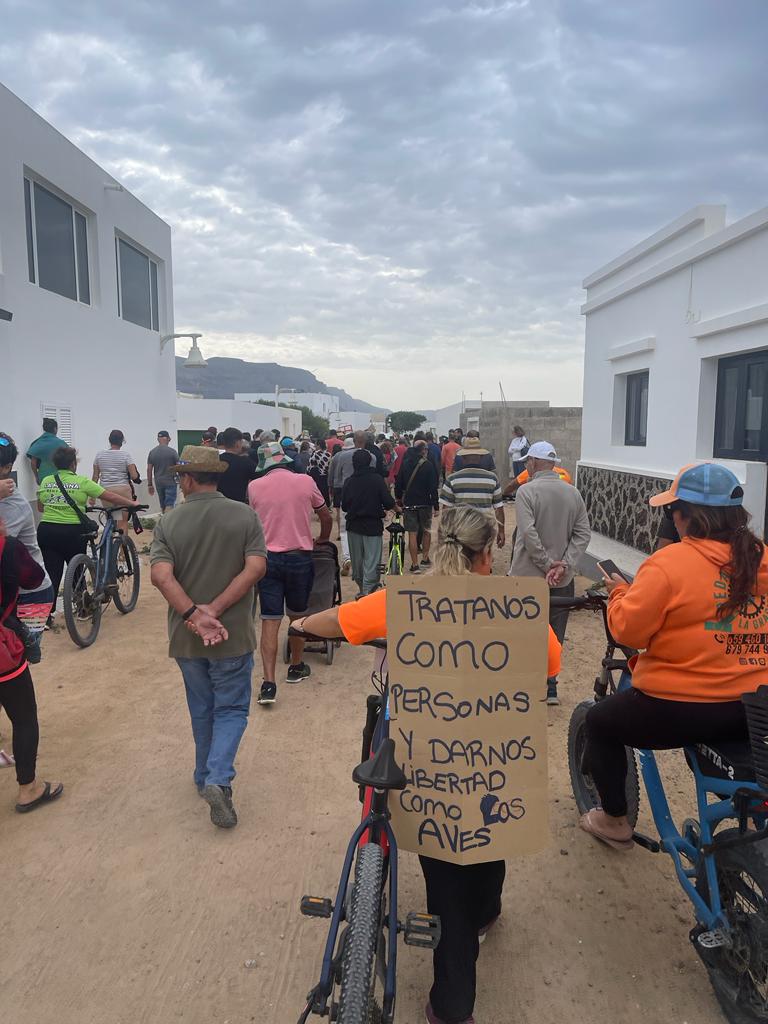 Participantes en la manifestación de La Graciosa.