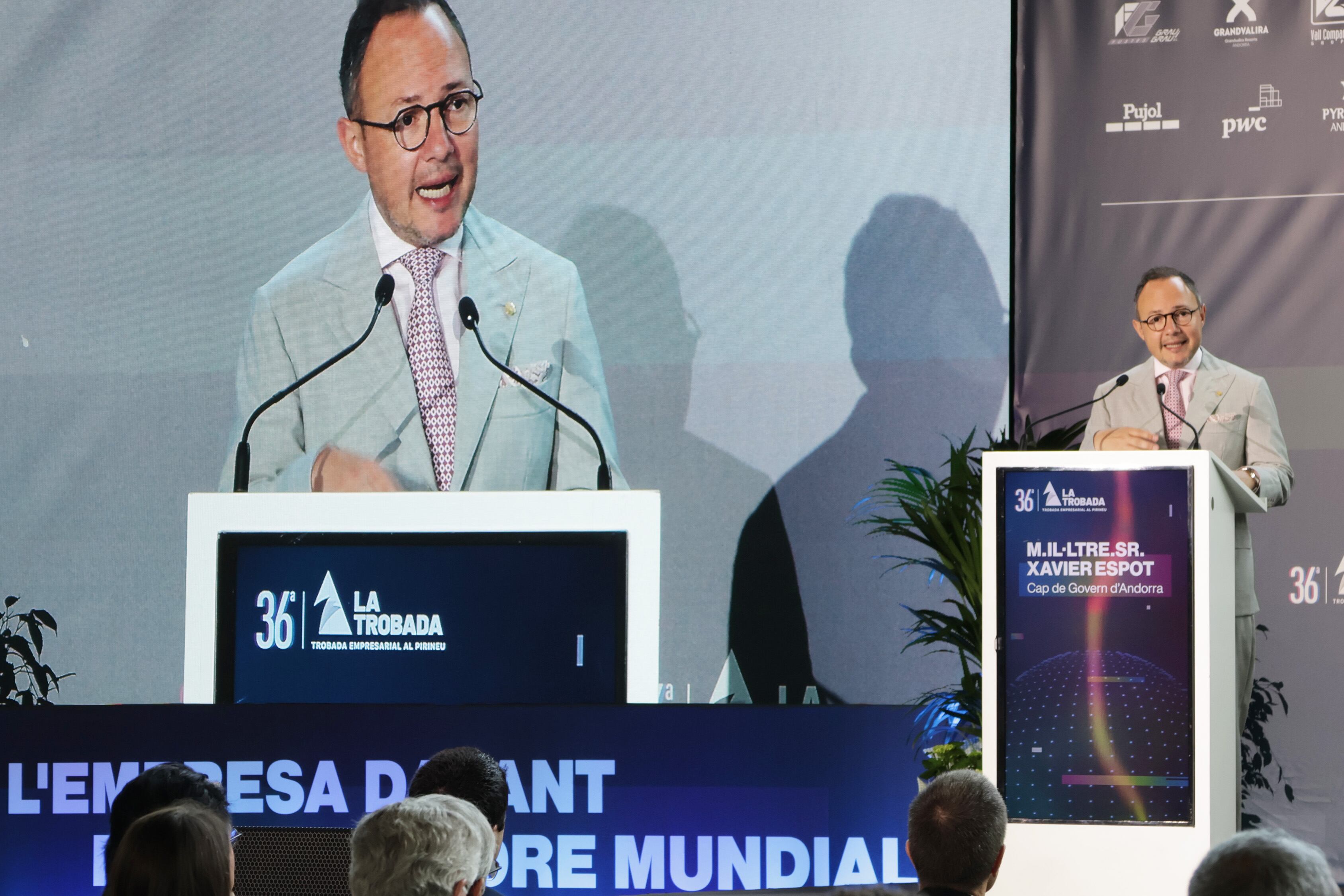 Xavier Espot durant el seu discurs a la Trobada Empresarial del Pirineu celebrada aquest divendres a la Seu d'Urgell