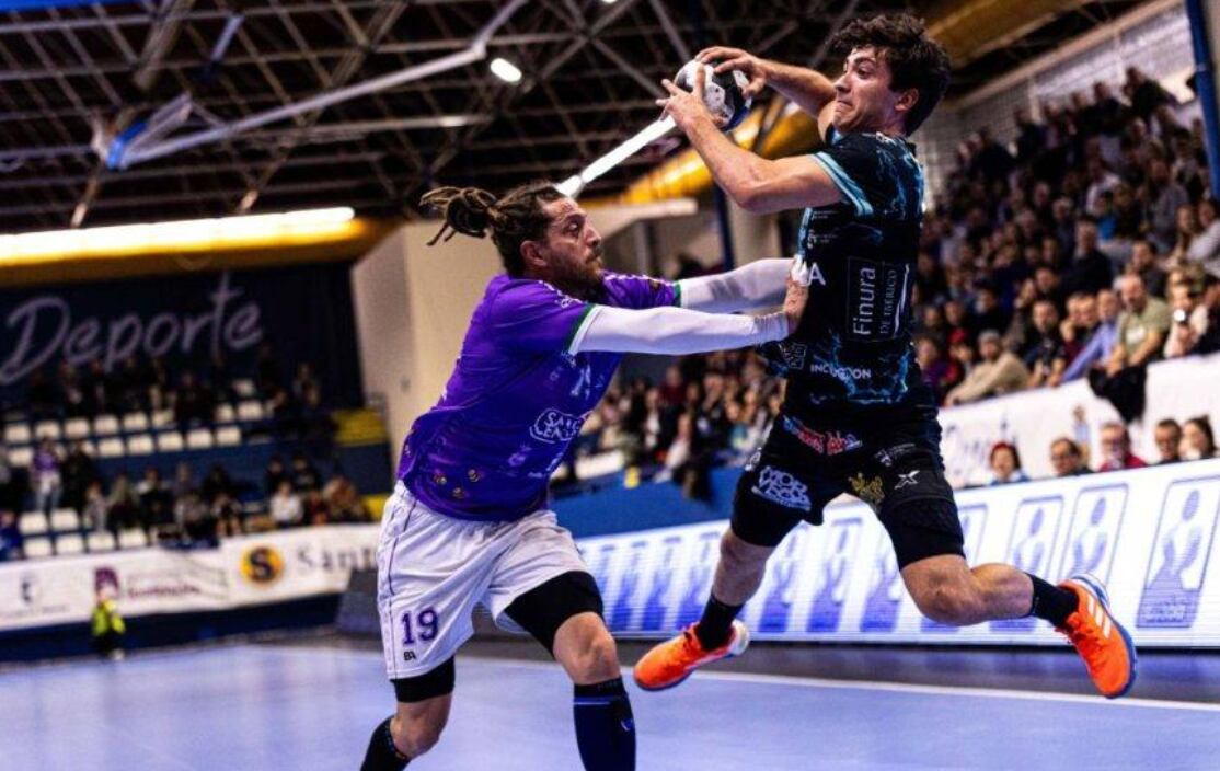 Darío Sanz lanza a portería