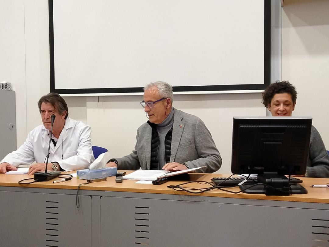En Pamplona, el director general de Salud, Carlos Artundo, informa sobre la situación del coronavirus en Navarra