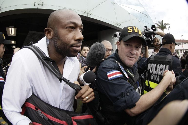 Wanchope llegó proveniente de Panamá, donde protagonizó la noche del martes una pelea con miembros de seguridad durante un partido entre Costa Rica y Panamá de las selecciones Sub-23