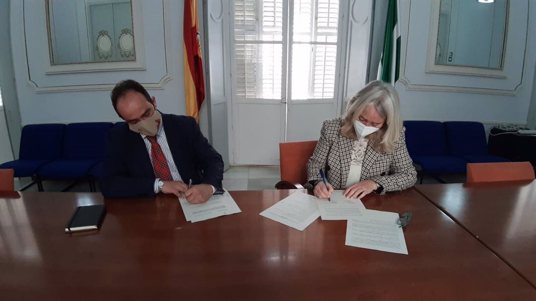 Momento de la firma.