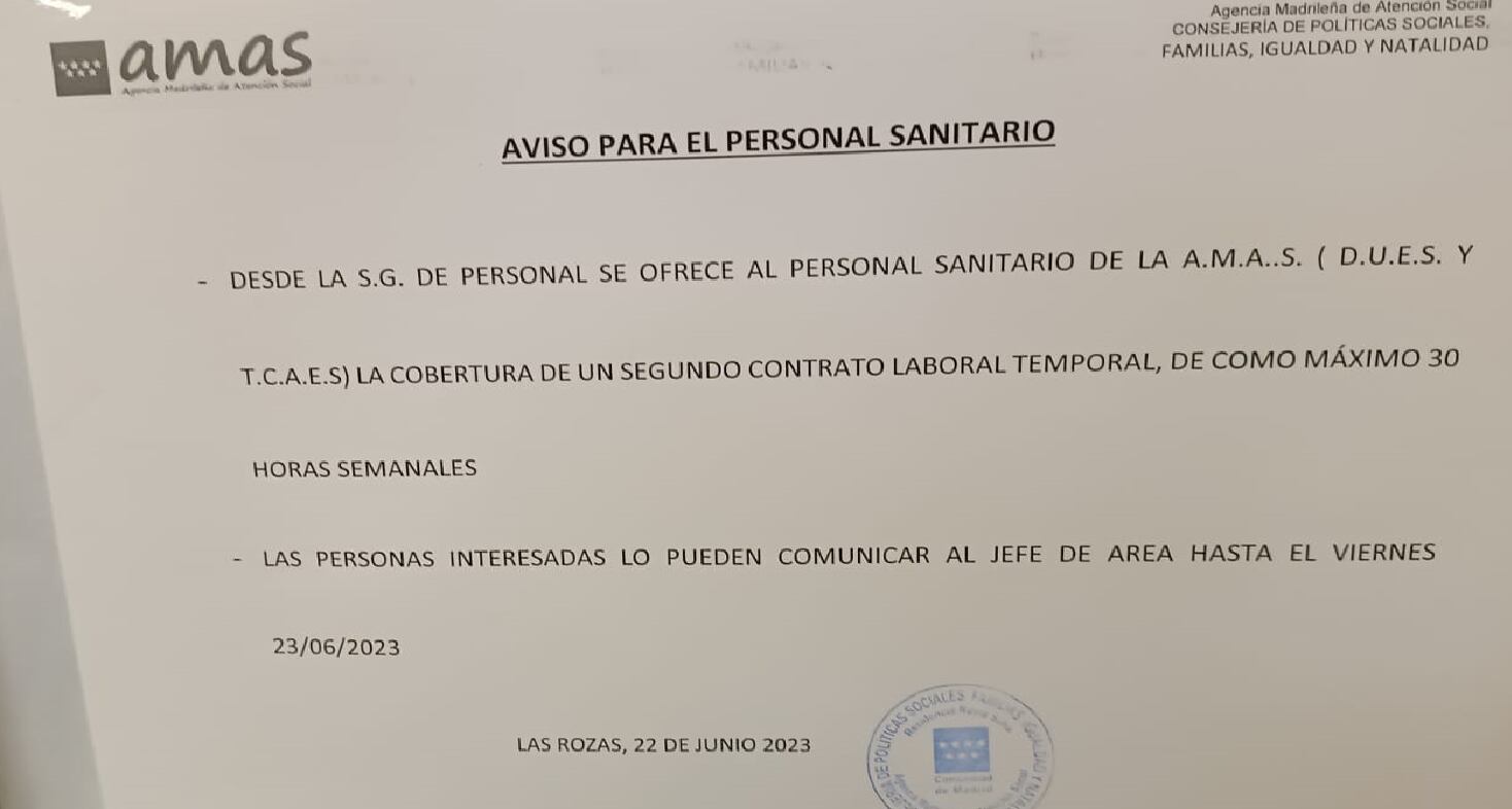 Cartel para pedir más horas al personal sanitario de las residencias públicas de Madrid.