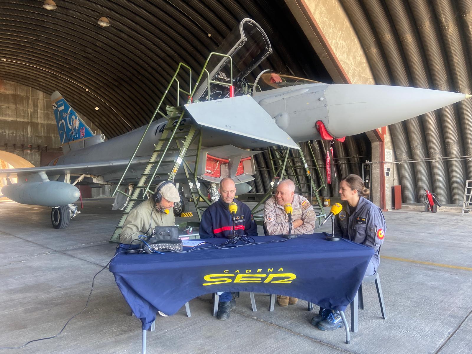 El brigada Palomares, la sargento Pérez y el subteniente Ferreras