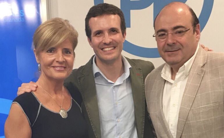 Oña junto a Caasdo en un acto del precandidato en Granada este sábado