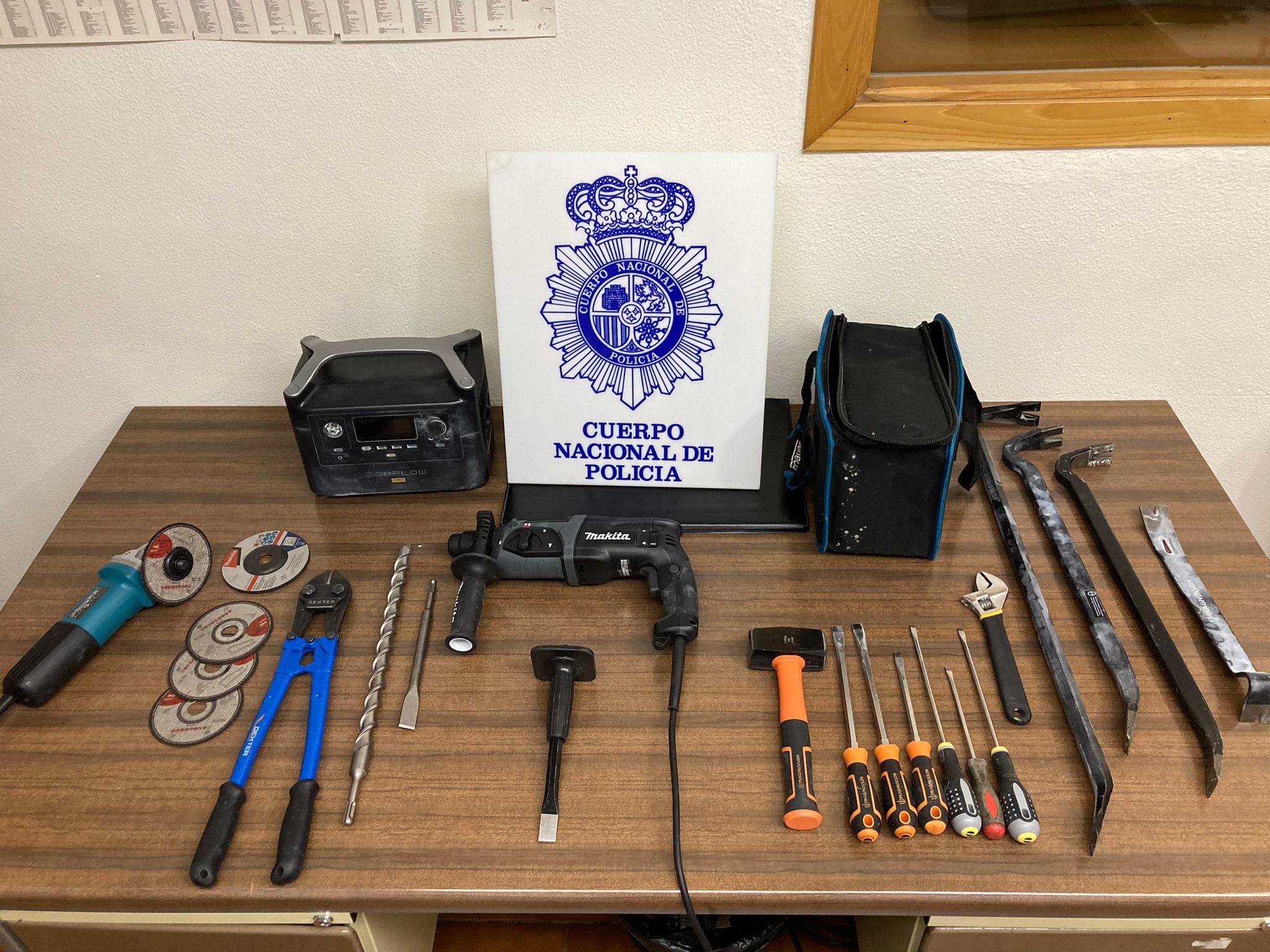 Detenidos tres integrantes de una banda criminal especializada en robos en Zaragoza