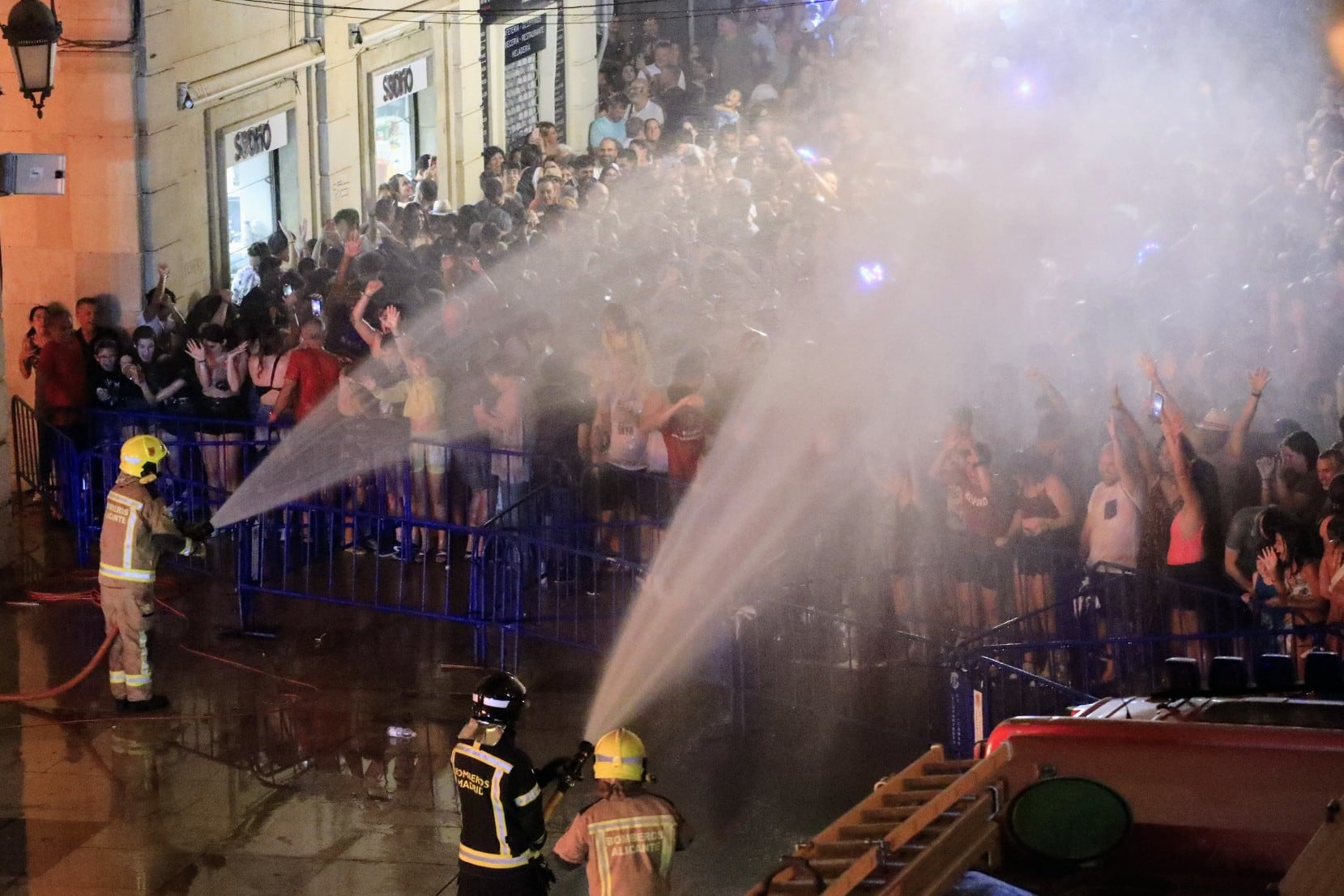 La tradicional Banyá de las Hogueras