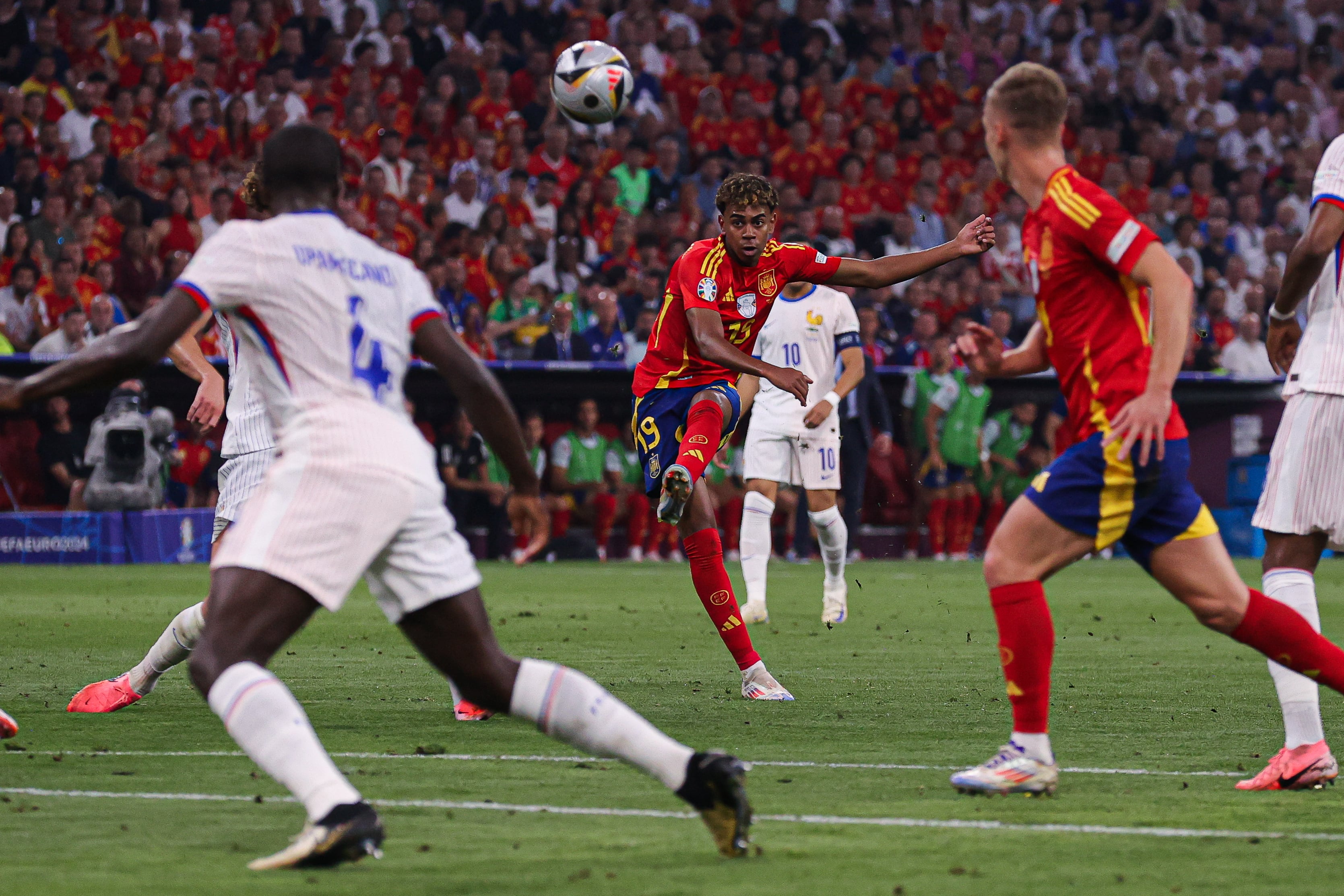 El gol de Lamine Yamal a Francia, el mejor de la Euro 2024 para la UEFA