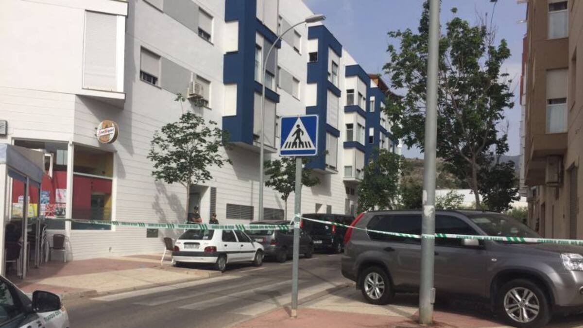 Detenido en Benicàssim por matar a su pareja y en estado grave uno de los hijos
