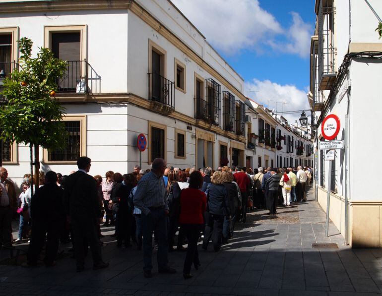 Colas en la calle Marroquíes