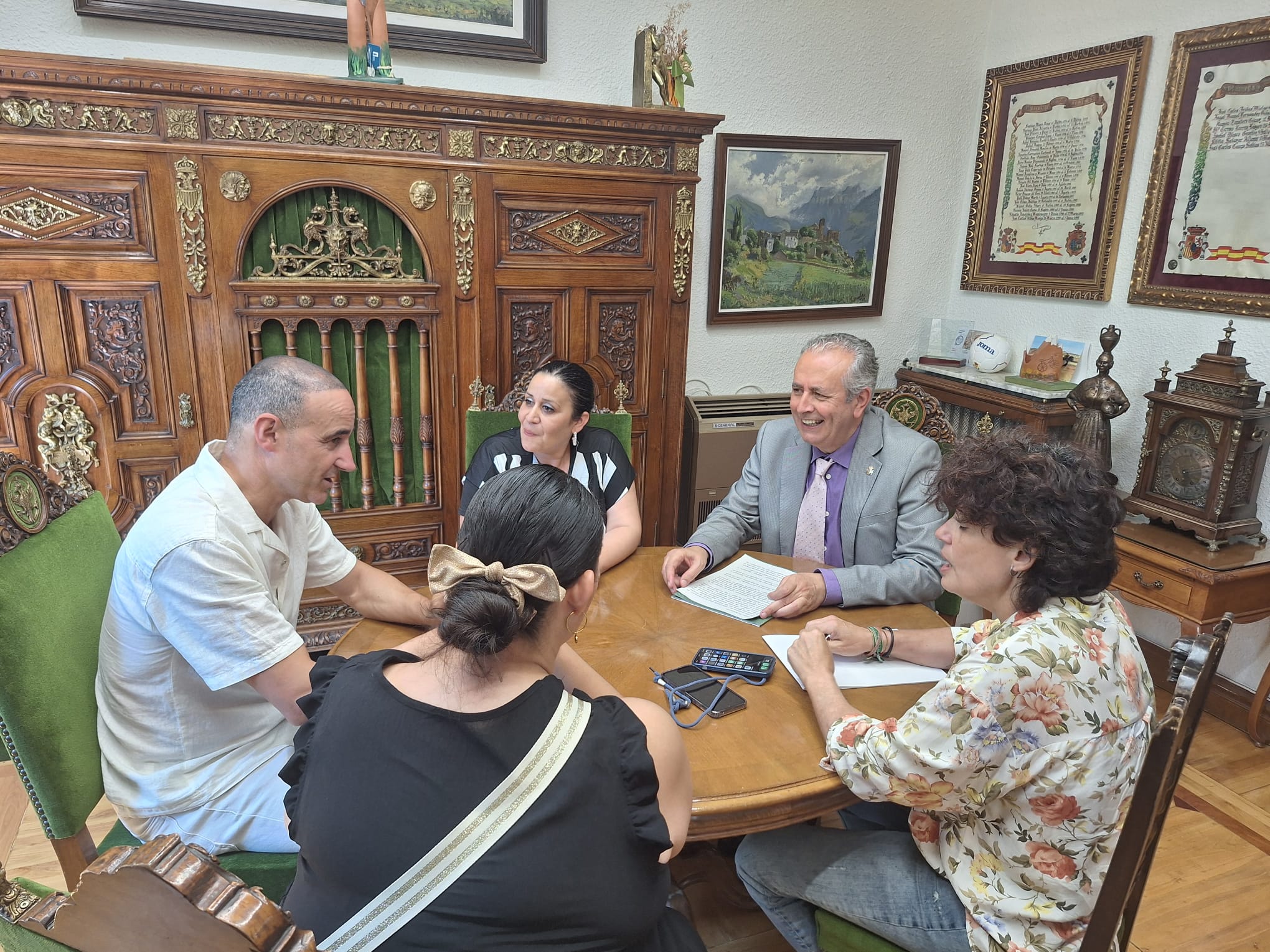 Reunión mantenida en la Subdelegación del Gobierno en Huesca