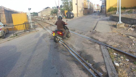 Paso a nivel de La Perlita