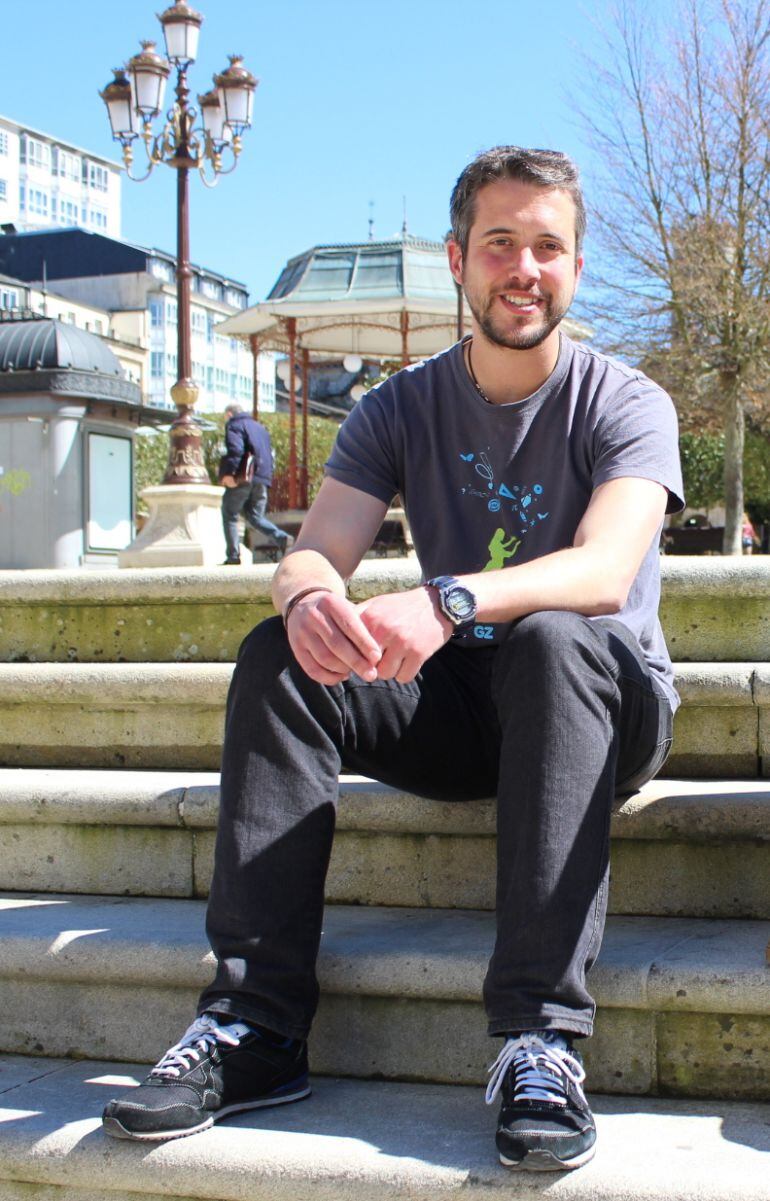 El portavoz del BNG en el Concello de Lugo, Rubén Arroxo, informa de la presentación de un ruego en la comisión de infraestructuras para la recuperación de las plazas de aparcamiento de bicicletas en ciudad lucense