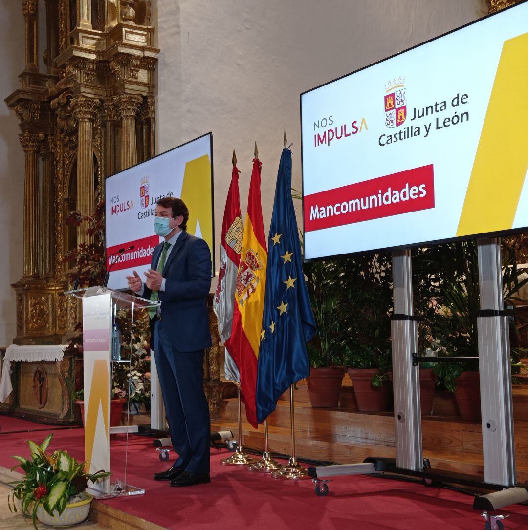 Alfonso Fernández Mañueco durante su intervención en Fuentes de Nava