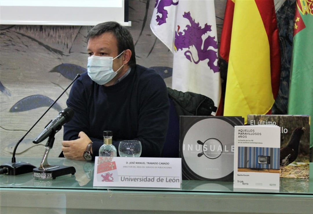 José Manuel Trabado, director del servicio de publicaciones de la ULe, en la presentación de la librería virtual de la Universidad