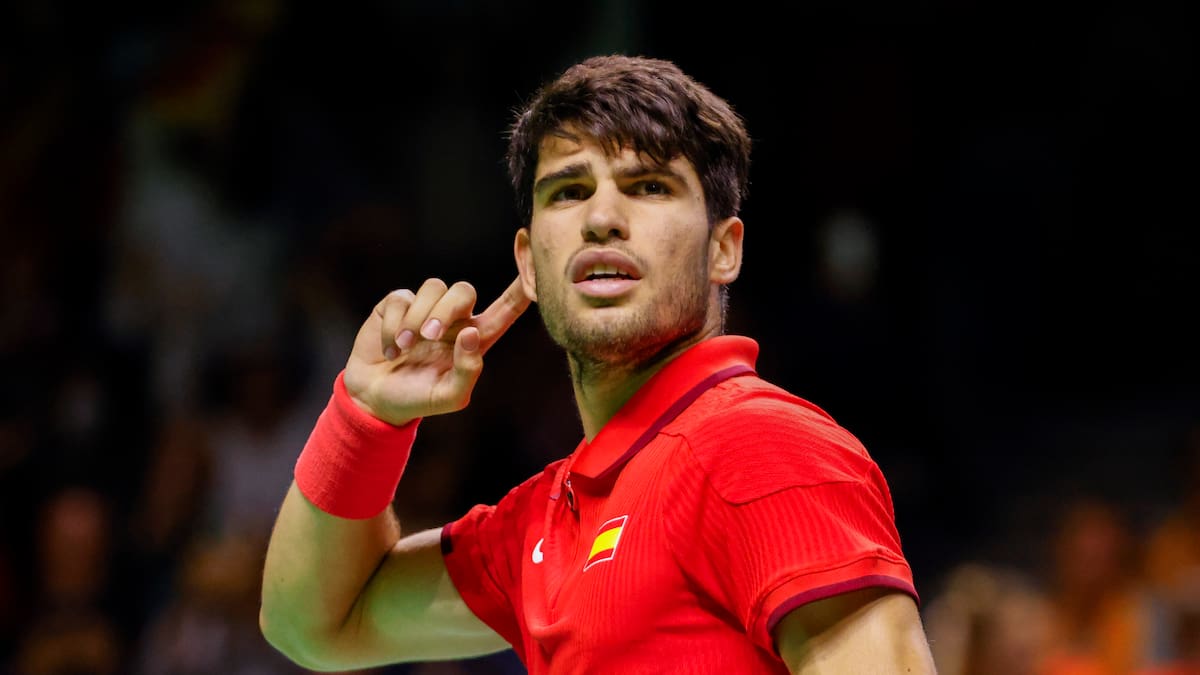 ¿La mejor dejada del año? Hasta su rival se rindió ante la calidad de Carlos Alcaraz y le felicitó en mitad del partido