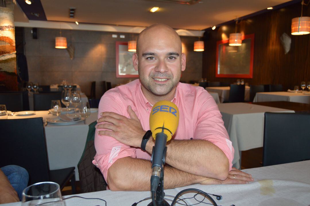 Jesús Martínez Salvador en la Tertulia CYASA de SER Deportivos Gijón desde el restaurante Bellavista.