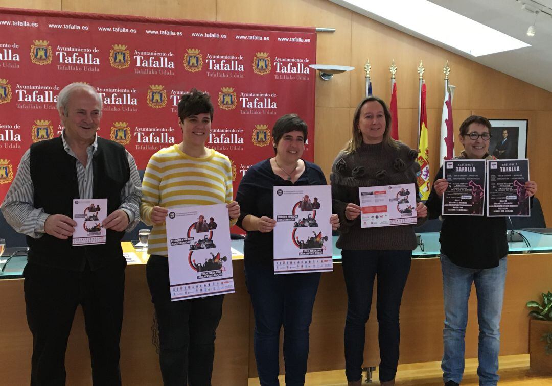 Representantes del Ayuntamiento y de los colectivos feministas de Tafalla han presentado la programación del 8 M