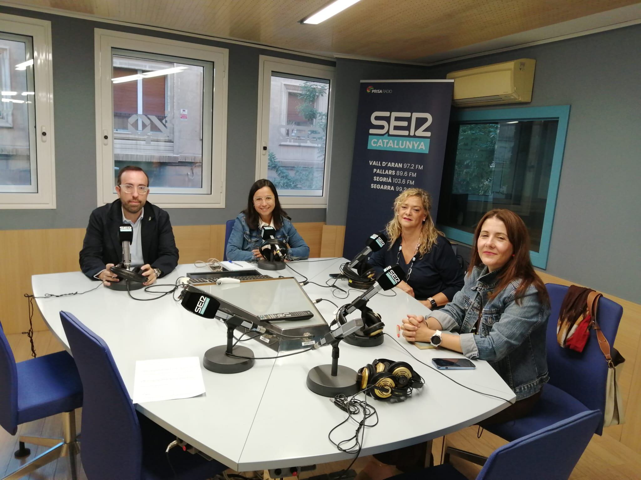 Xavi Palau del PP; Jordina Freixanet d&#039;ERC; Violant Cervera de Junts i Cristina Moron del PSC, durant la tertúlia de regidors de l&#039;Aquí Lleida d&#039;aquest dilluns 22 de setembre.