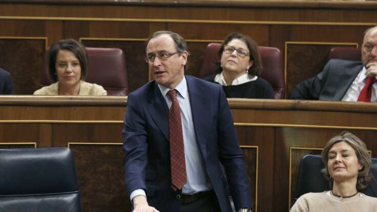 Alfonso Alonso, Ministro de Sanidad afirma "que es un poco pronto" para hablar de pactos postelectorales