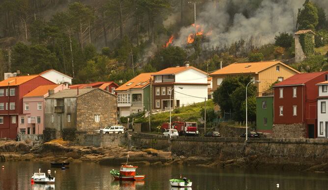 El incendio forestal en la localidad coruñesa de Carnota que afectó al monte Pindo