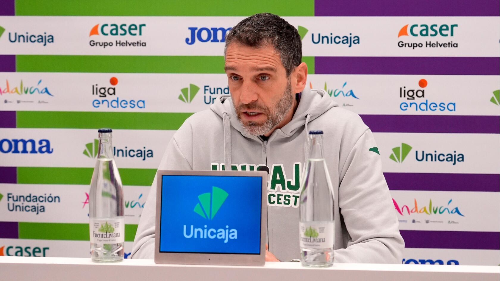 Ibon Navarro, en la sala de prensa del Martín Carpena
