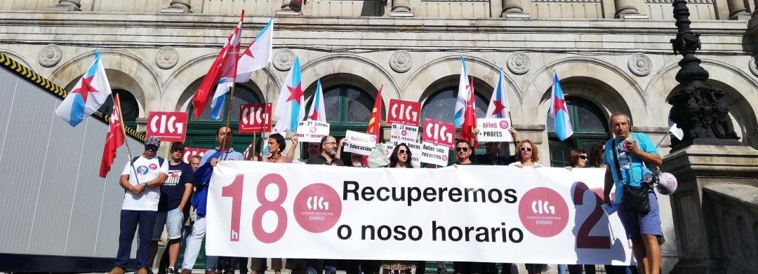 La CIG reclama en A Coruña cambios en los horarios del profesorado