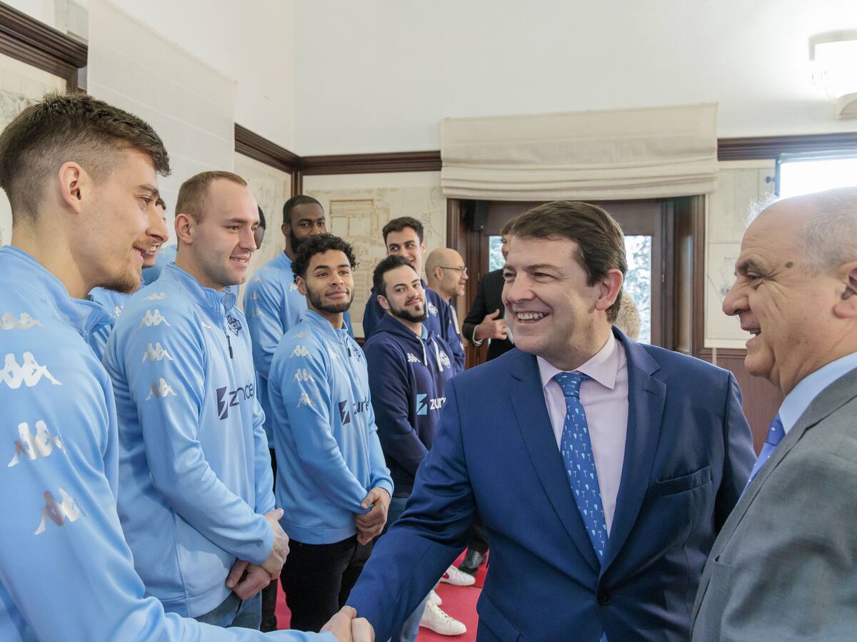 Mañueco felicita al Zunder Palencia