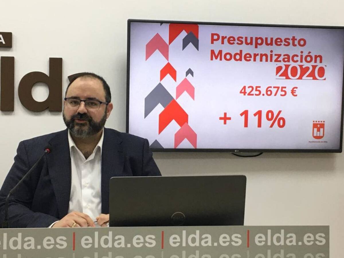 Elda trabaja para seguir avanzando en la administración electrónica