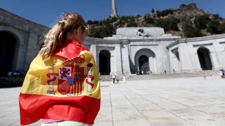 "Las fuerzas armadas que tenemos en este país proceden del franquismo"