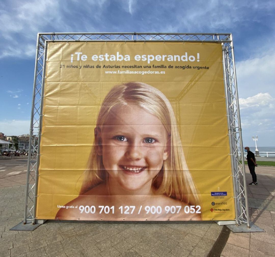 Cartel situado en los Jardines del Náutico.