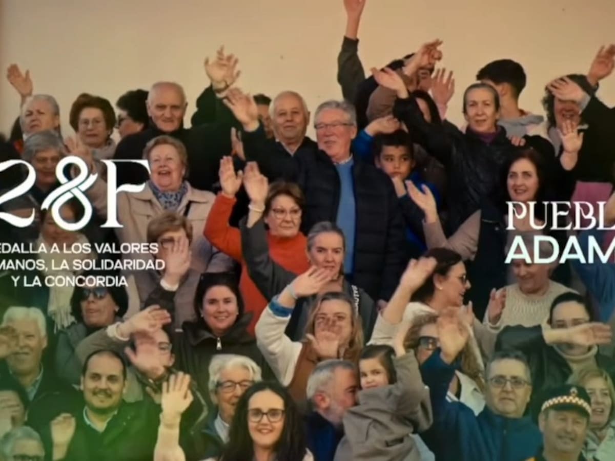 Aplausos eternos para Adamuz en el momento más emocionante de las Medallas de Andalucía