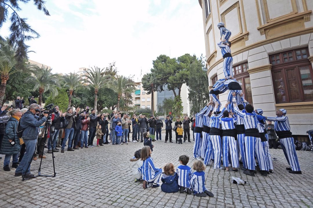 Alicante celebra el 36 aniversario de la Llei d&#039;ús i ensenyament del valencià pidiendo &quot;convivencia&quot; y &quot;respeto&quot;