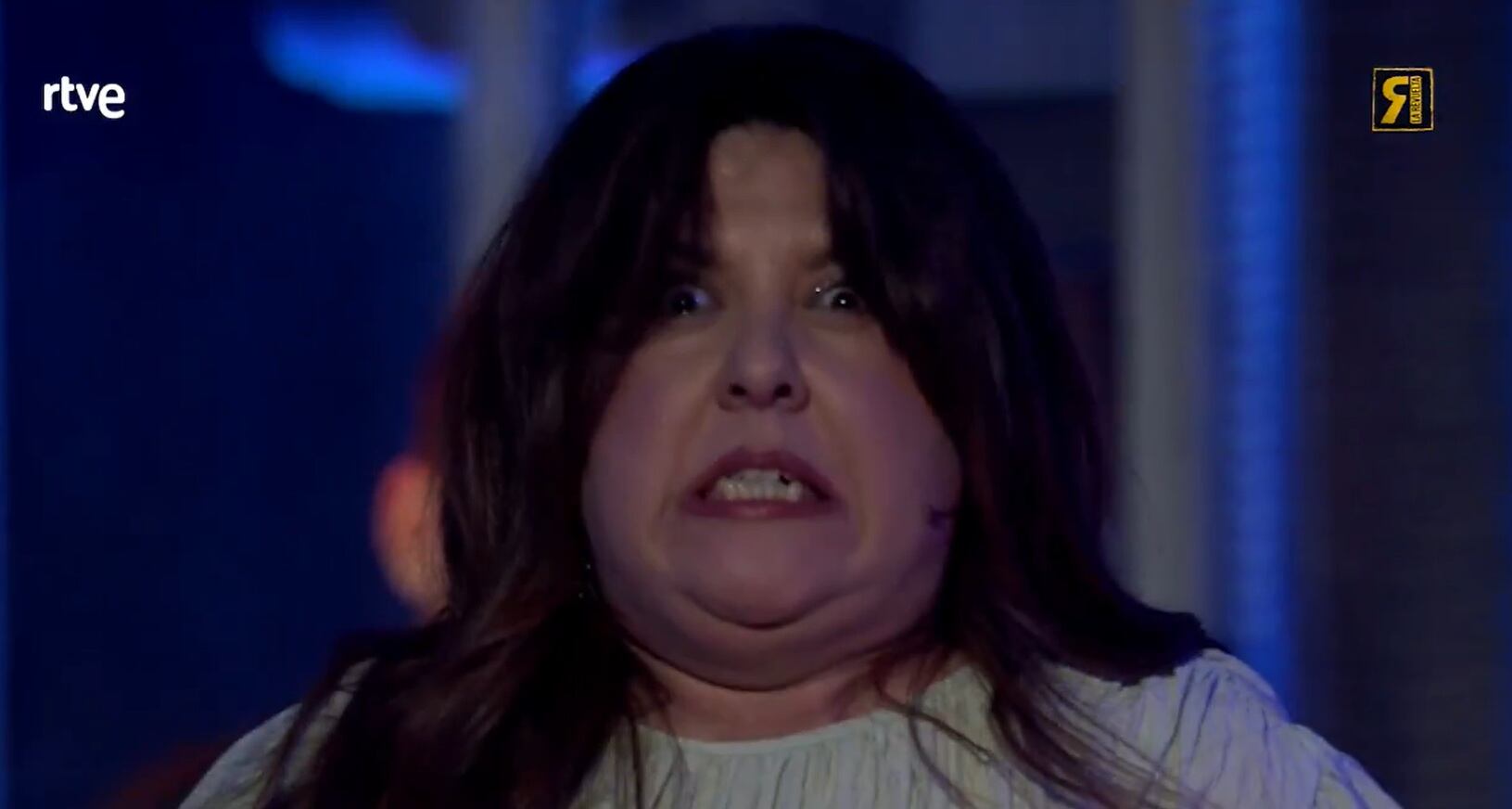 Lalachus representando cómo se sienten las mujeres en la fase lútea del ciclo menstrual en 'La Revuelta'